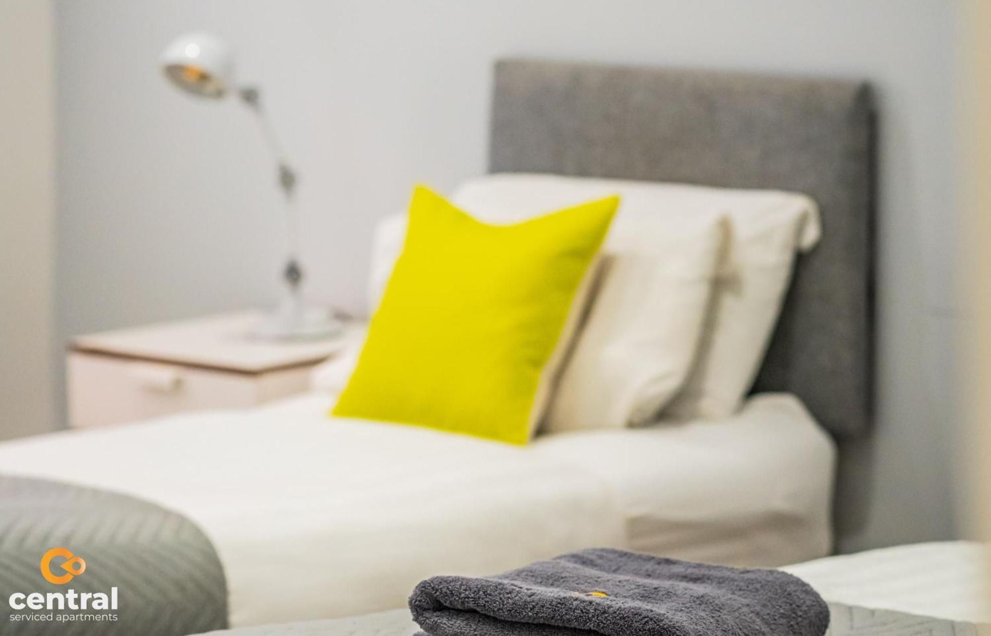 Central Serviced Apartments - 2 Bedroom - Walk Away From City Centre & Universities - Sleeps 4 - 1 X Double 2 X Single - Smart Tvs In All Rooms - Short Term Stays Welcome - Walk Away From Train & Bus Station - Preferred Location For Short Stay In Dun Dundee Luaran gambar